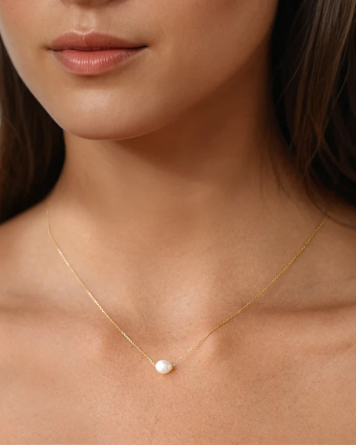 Gigi Single Pearl Gold Necklace