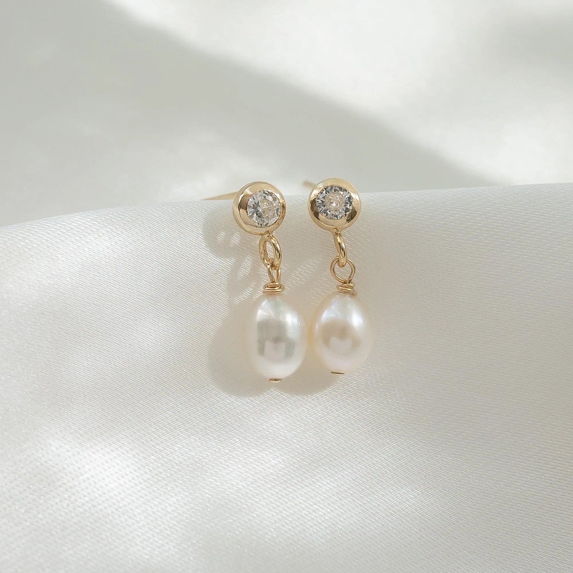 Lucia Topaz Pearl Studs - Luxe - ELLA PALM